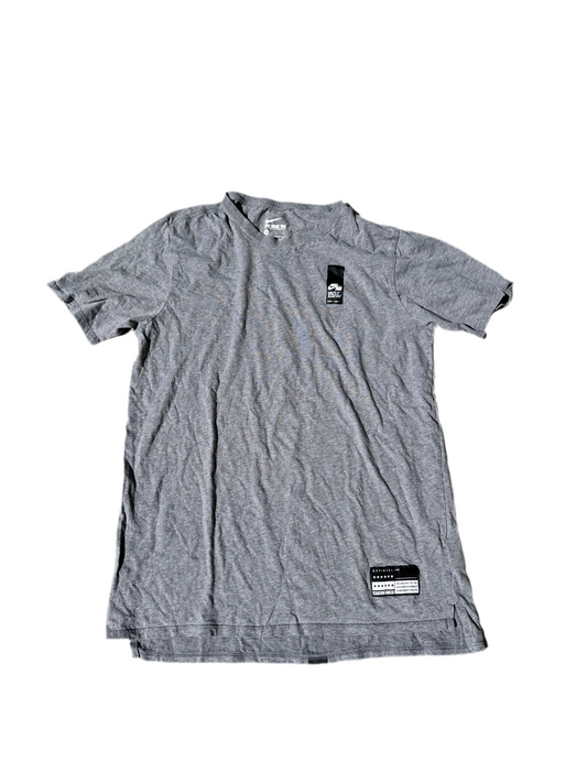 BALLERS: Ricky Jarret’s NIKE T-Shirt (L)