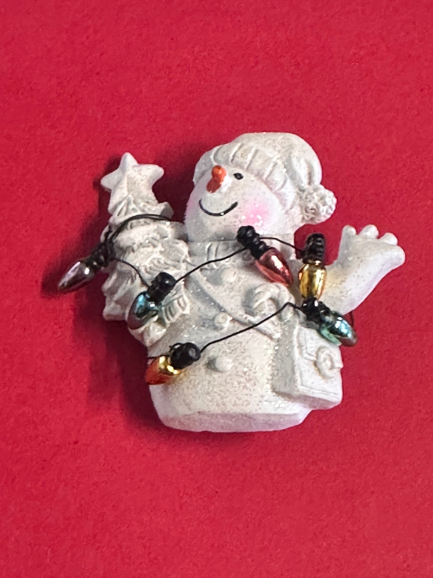 THE OFFICE: Pam Beesly's Christmas Brooch Pin