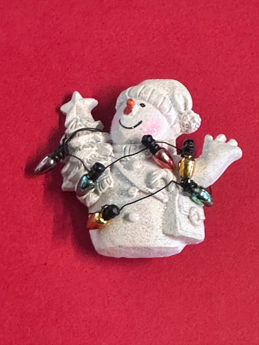 THE OFFICE: Pam Beesly's Christmas Brooch Pin