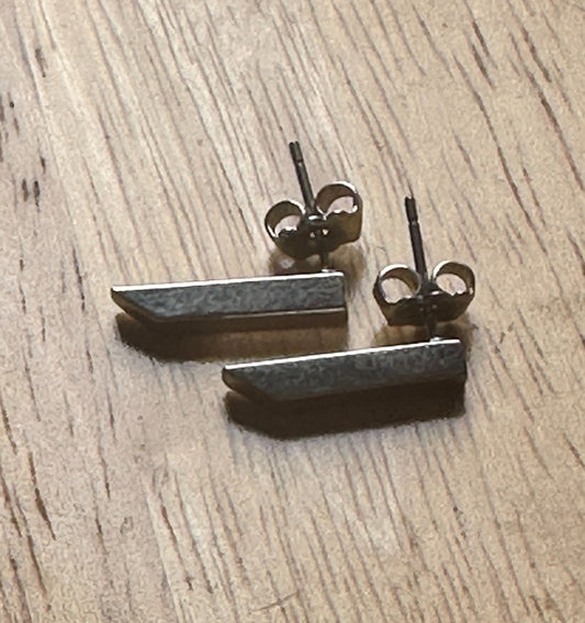 NEW GIRL: Jessica Day Silver bar Earrings