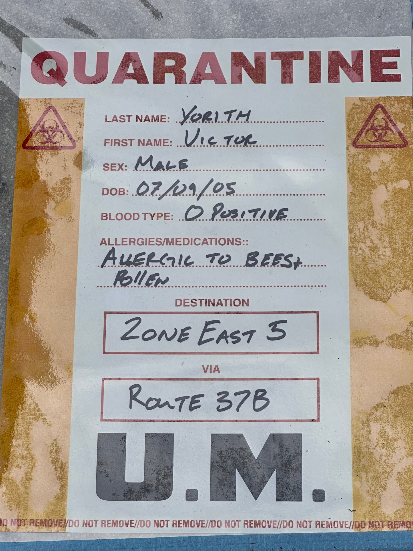 12 MONKEYS: Individual HERO QUARANTINE Signs (4)