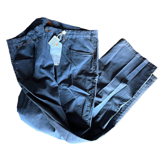 BALLERS: Spencer's HERO Tommy Bahamas Pants (40)