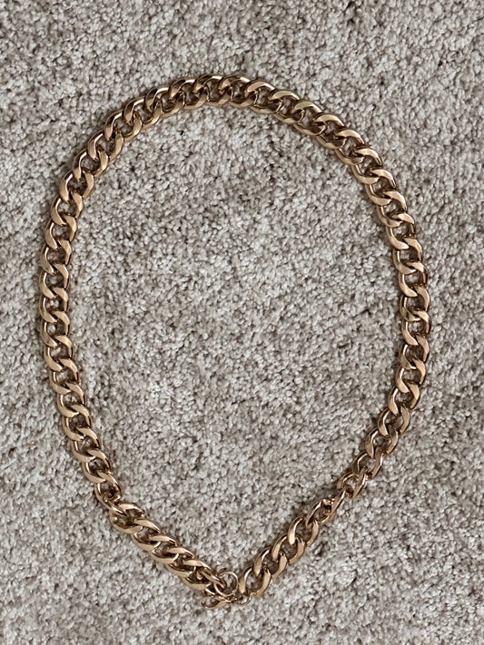 BALLERS: Ricky’s HERO Thick Gold Chain Necklace