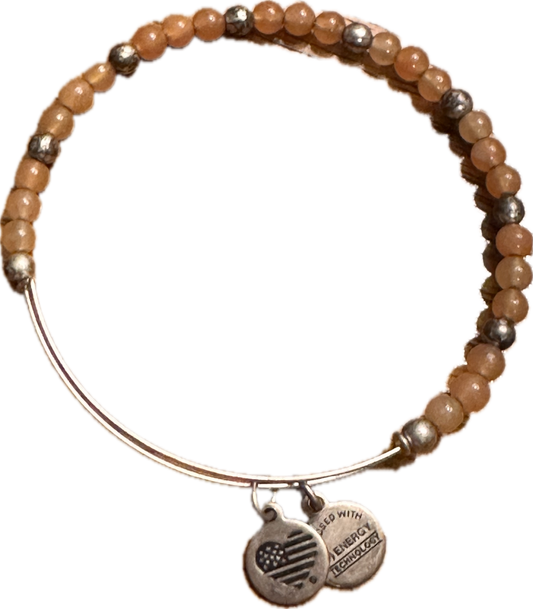 PARKS AND RECREATION: Leslie Knope Bracelet