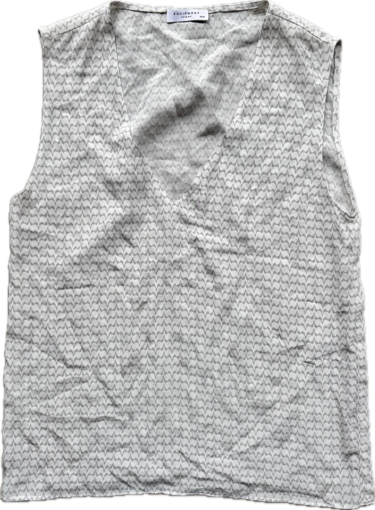 PARKS AND RECREATION: Leslie Knope's EQUIPMENT Sleeveless Shirt (M)