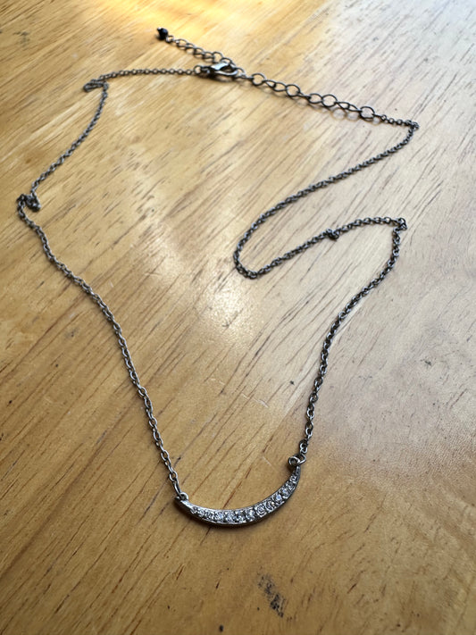 NEW GIRL: Jessica Day faux  Diamond Silver Necklace