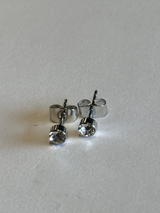 BONES: Dr. Brennan's faux Diamond Earrings