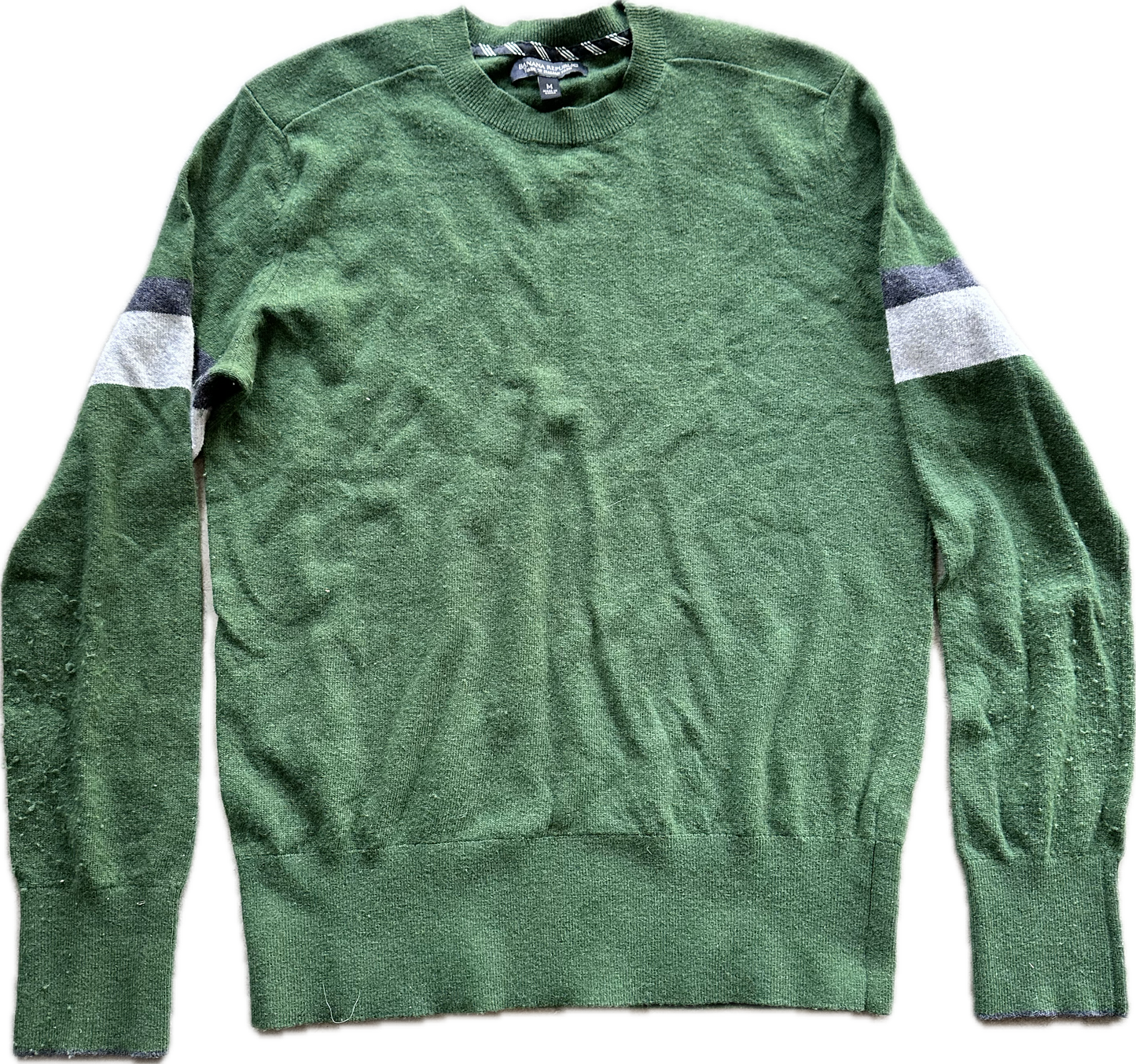 THE OFFICE: Andy’s Green Banana Republic Pull over Sweater (M)