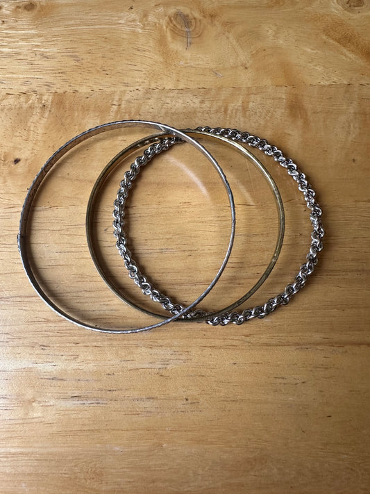 NEW GIRL: CeCe's Silver Bangle Bracelets