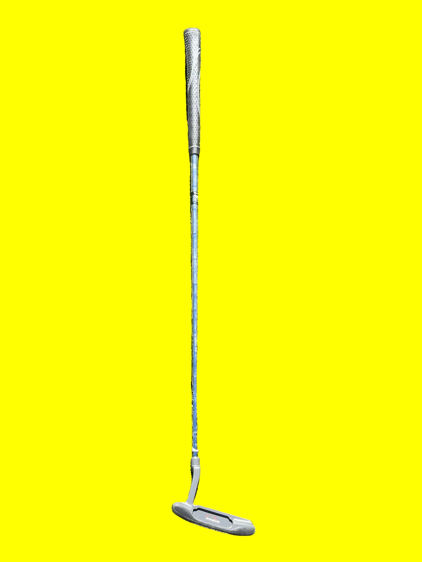 NEW GIRL: Jesica Day and friends HERO Golf Putter from Episode 420 "Par 5"