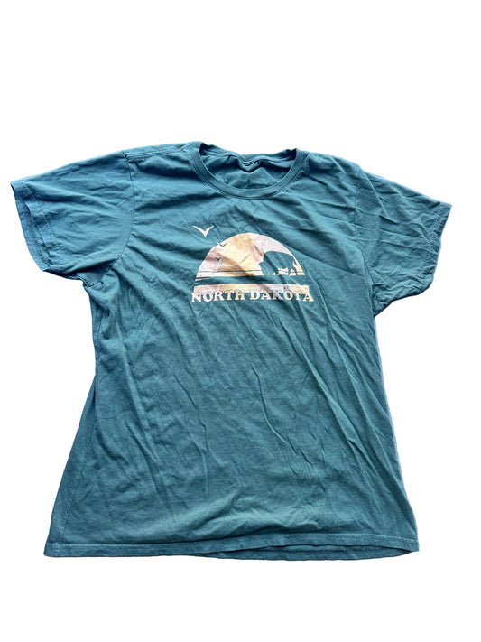 VEEP: Selina HERO North Dakota Campaign Cause T-Shirt from Season 7 (M)