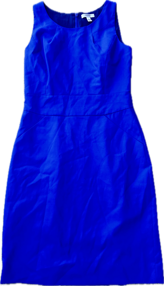 PARKS AND RECREATION: Leslie’s Designer Blue Dress Seen on Screen