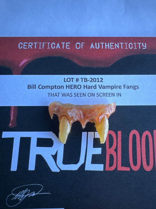 TRUE BLOOD: Bill Compton HERO Soft front Vampire Fangs