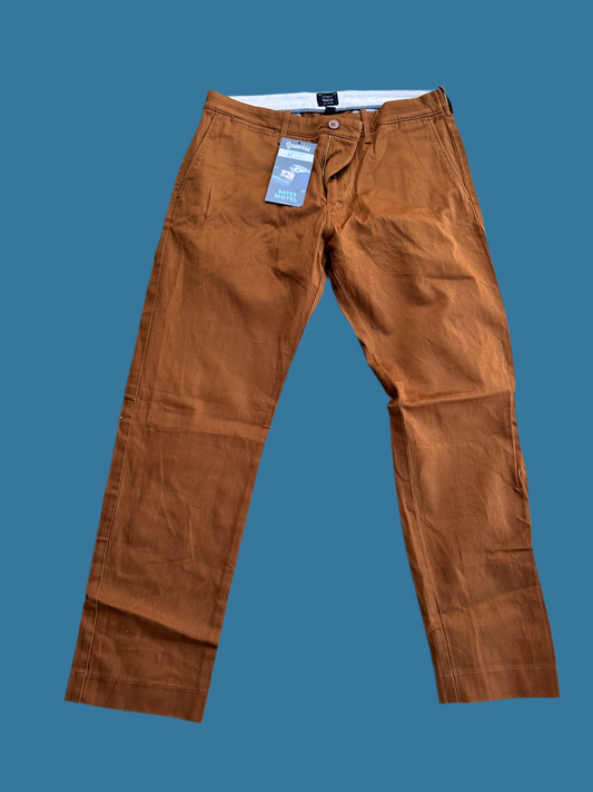Bates Motel: Norman’s Pants (31)