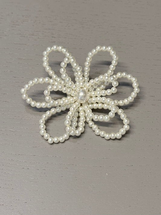 TRUE BLOOD: Sophie-Anne Leclerq HERO Pearl Brooch Pin