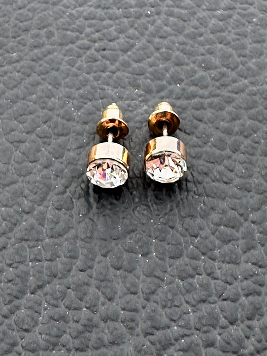 HOUSE: Dr Lisa Cuddy HERO faux Diamond Earrings