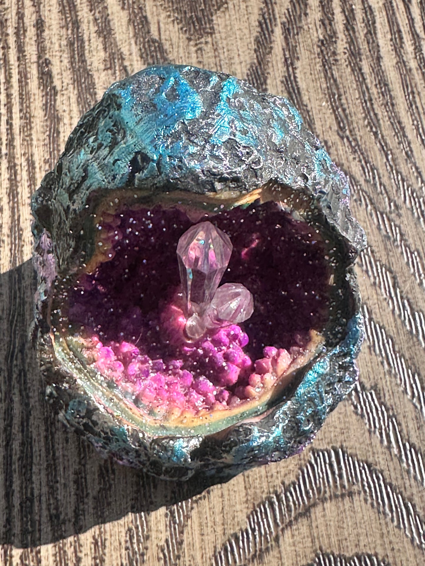 SILICON VALLEY: Erlich’s HERO Hacker Hostel Props