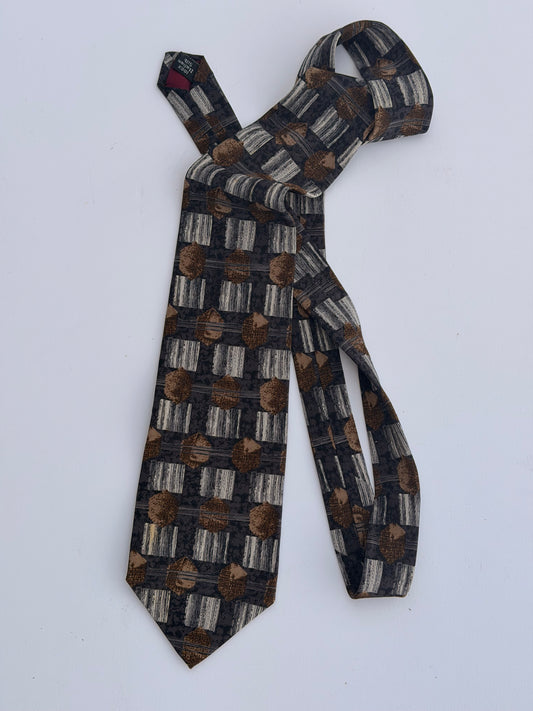 THE OFFICE: Ryan’s Production Used Necktie