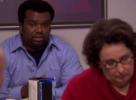 THE OFFICE: Phyllis Small Hoop Earrings