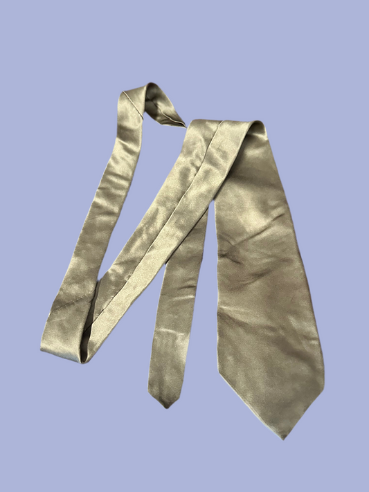 THE OFFICE: Creed’s Green Neck Tie