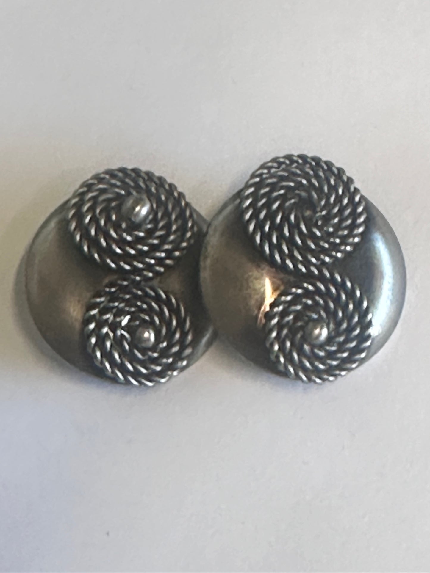 MAD MEN: Megan Draper's Mid-Century Earrings