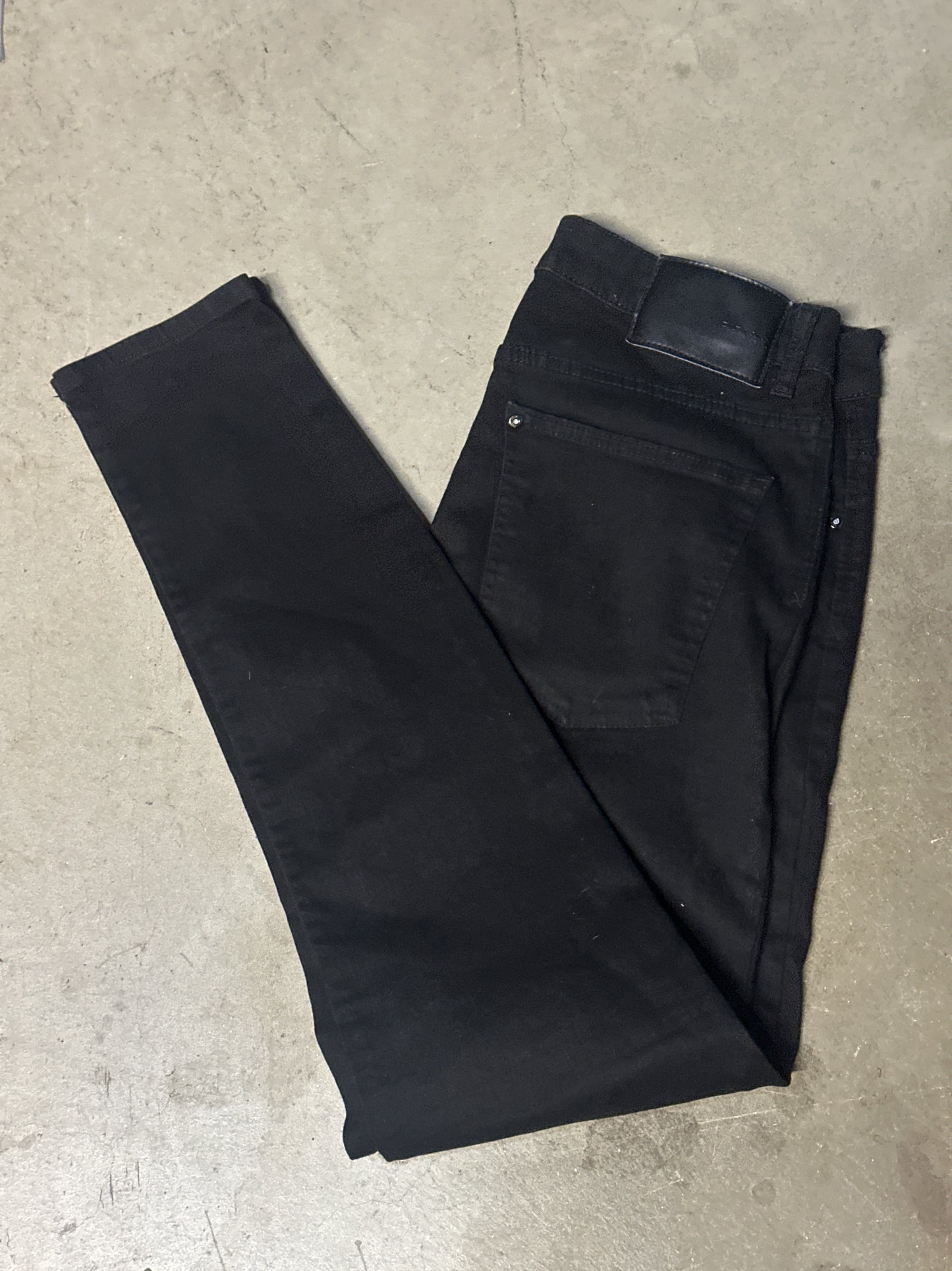BREAKING BAD: Jesse Pinkman HERO Black Denim Jeans (32)