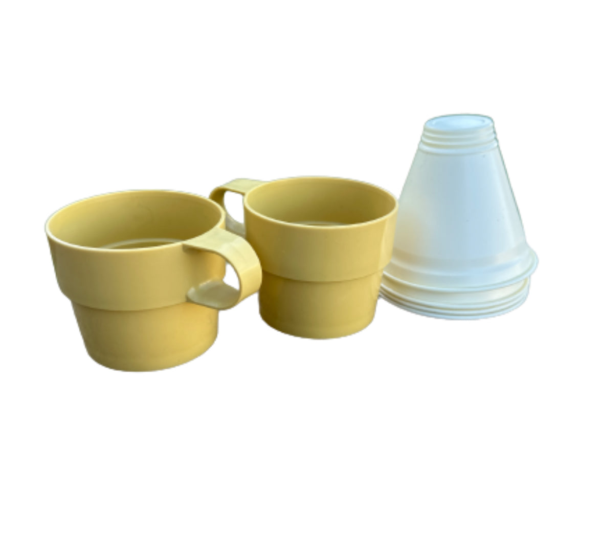 MAD MEN: Donald and Draper's Vintage Solo Cozy Coffee Cups & Lily Filters