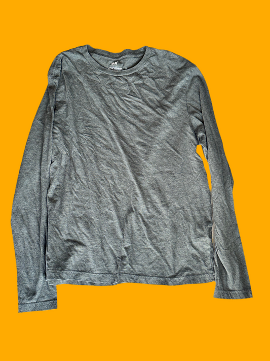 HOUSE: Dr. James Wilson's HERO H&M earth green Long Sleeve Pull-over Shirt  (L)