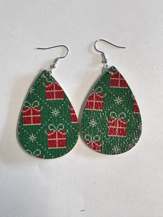 MAD MEN: Sally's Vintage Holiday Earrings