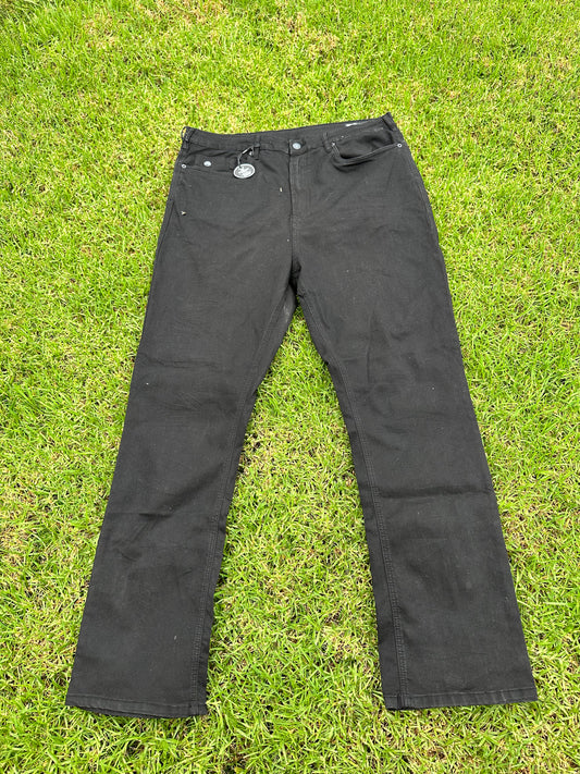 BALLERS: Spencer's Buffalo Exchange Black Denim Jeans (40)
