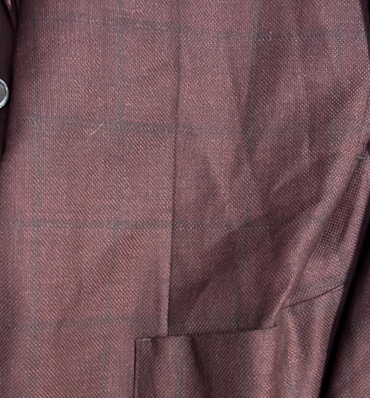 Mad Men: Roger Sterling's Red Plaid Sport Coat (44)