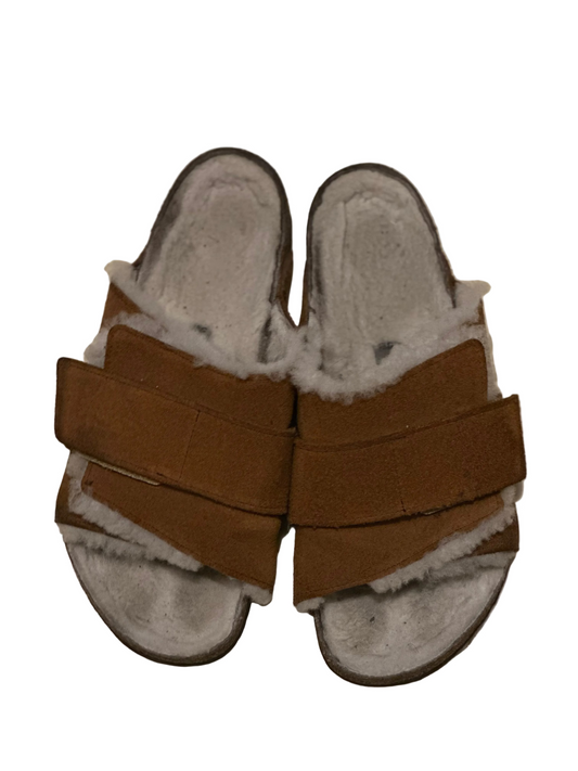 BALLERS: Ricky’s BIRKENSTOCK Sandals (9/10)