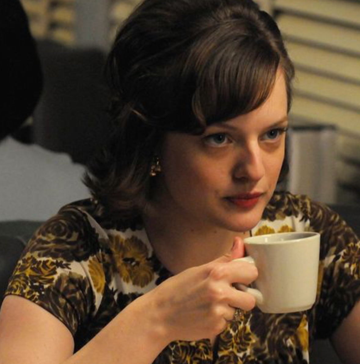 MAD MEN: Peggy Olson's 1960s Necklace Collection