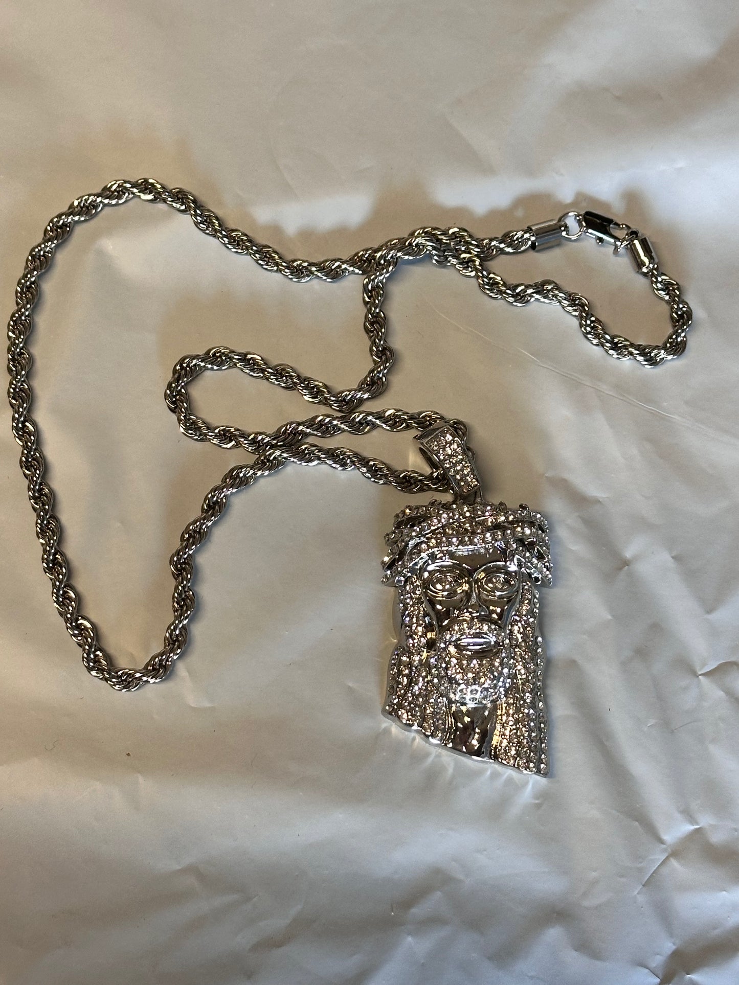 30 ROCK: Tracey's Silver Chain & Charm Necklace (24")