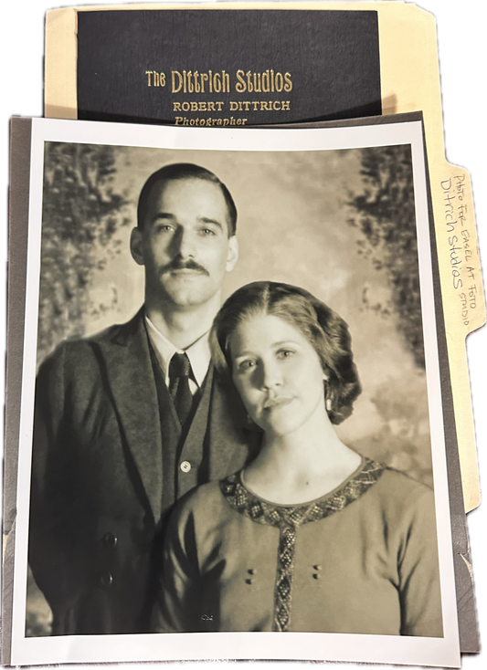 BOARDWALK EMPIRE: Robert Dittrich Family Photograph Episode 103