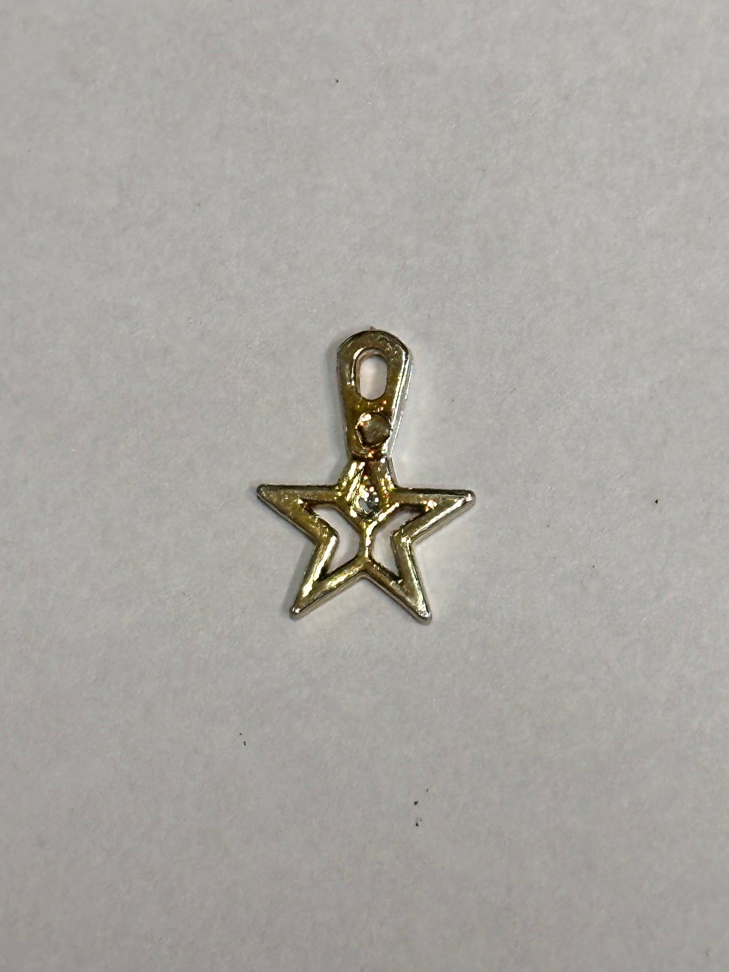 HOUSE: Dr Allison Cameron HERO Necklace Charm Gold Star