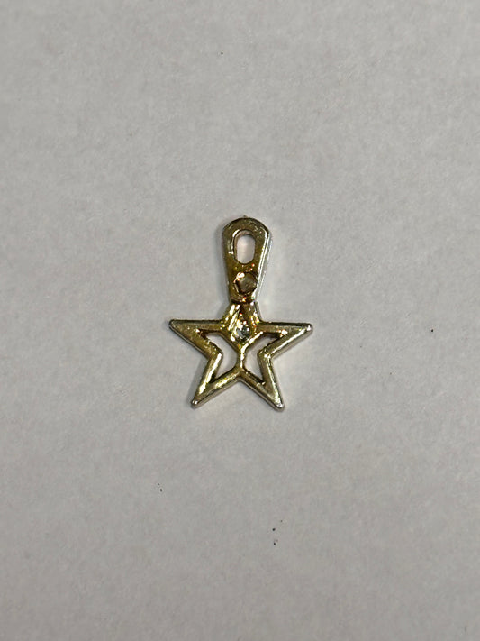 HOUSE: Dr Allison Cameron HERO Necklace Charm Gold Star