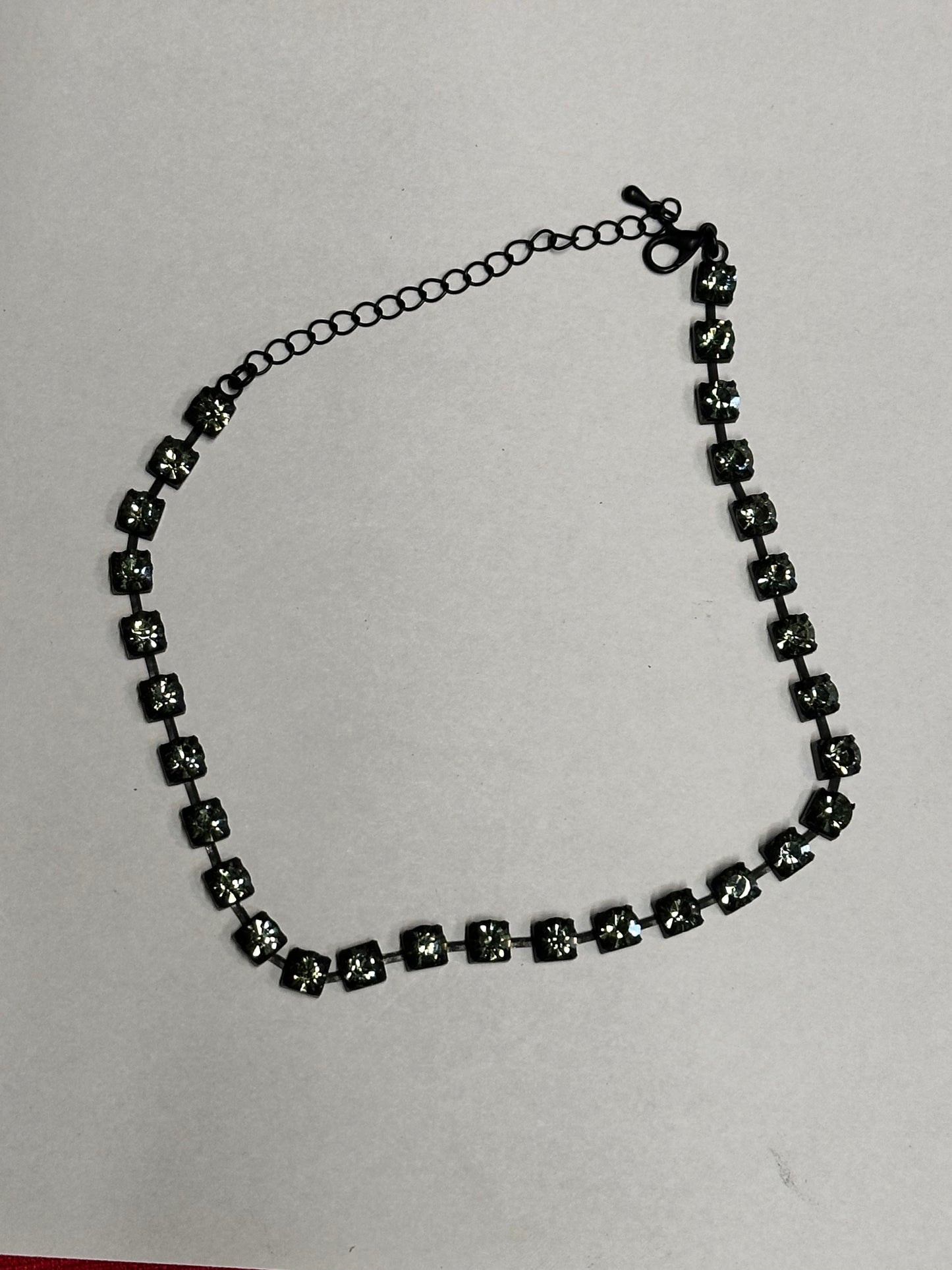 HOUSE: Dr Allison Cameron faux dark stone Diamond Necklace