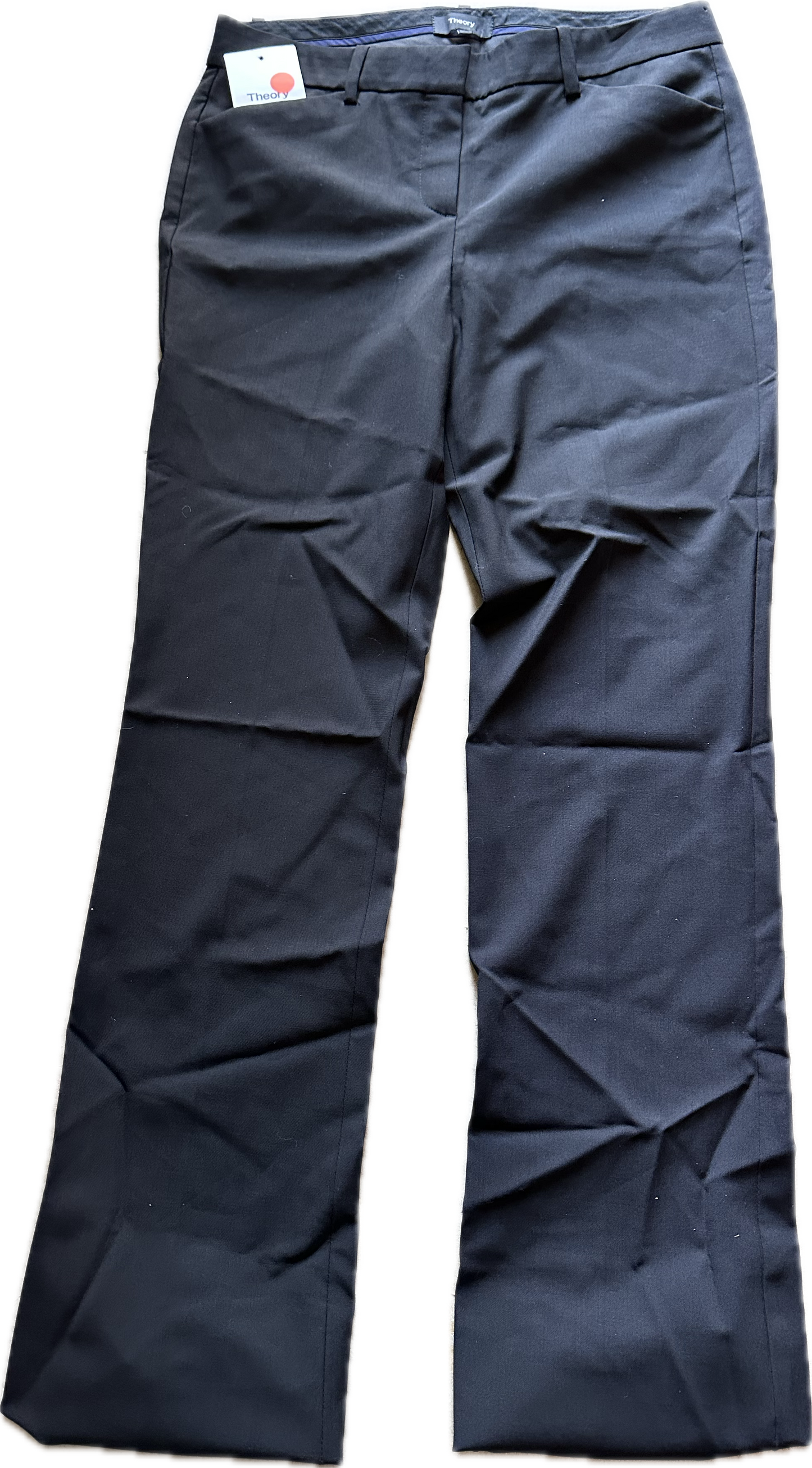 Parks and Recreation: Leslie Knope’s  Black Pants (4)