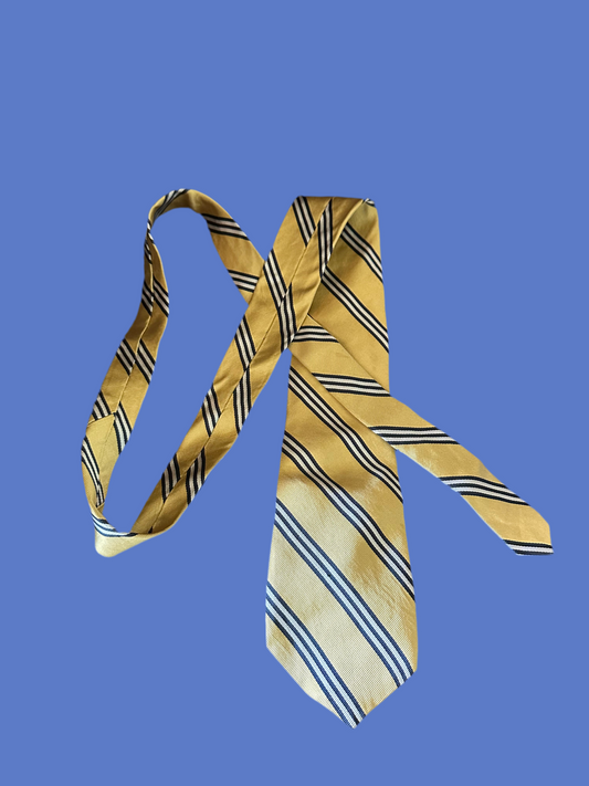BREAKING BAD: Walter White’s Yellow Stripe Necktie