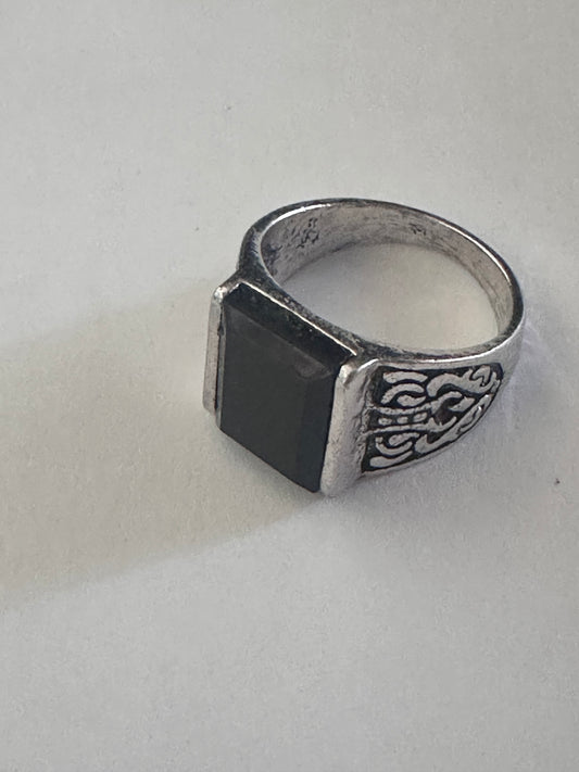 MAD MEN: Pete Cambell's Mid-Century Silver Stone Ring
