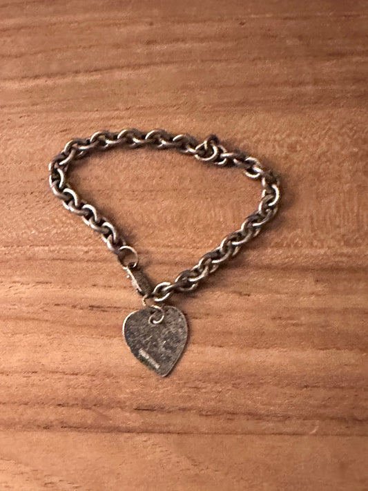 30 Rock: Liz Lemon Silver Heart Bracelet