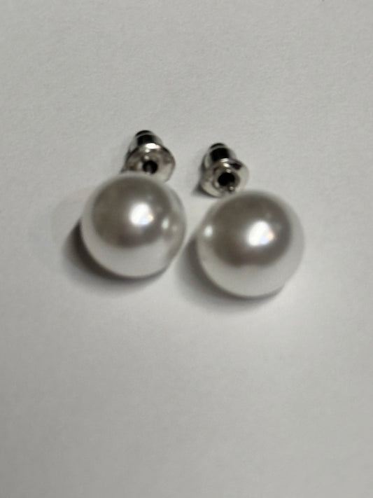 VEEP: Selina’s HERO Nicole Miller Earrings