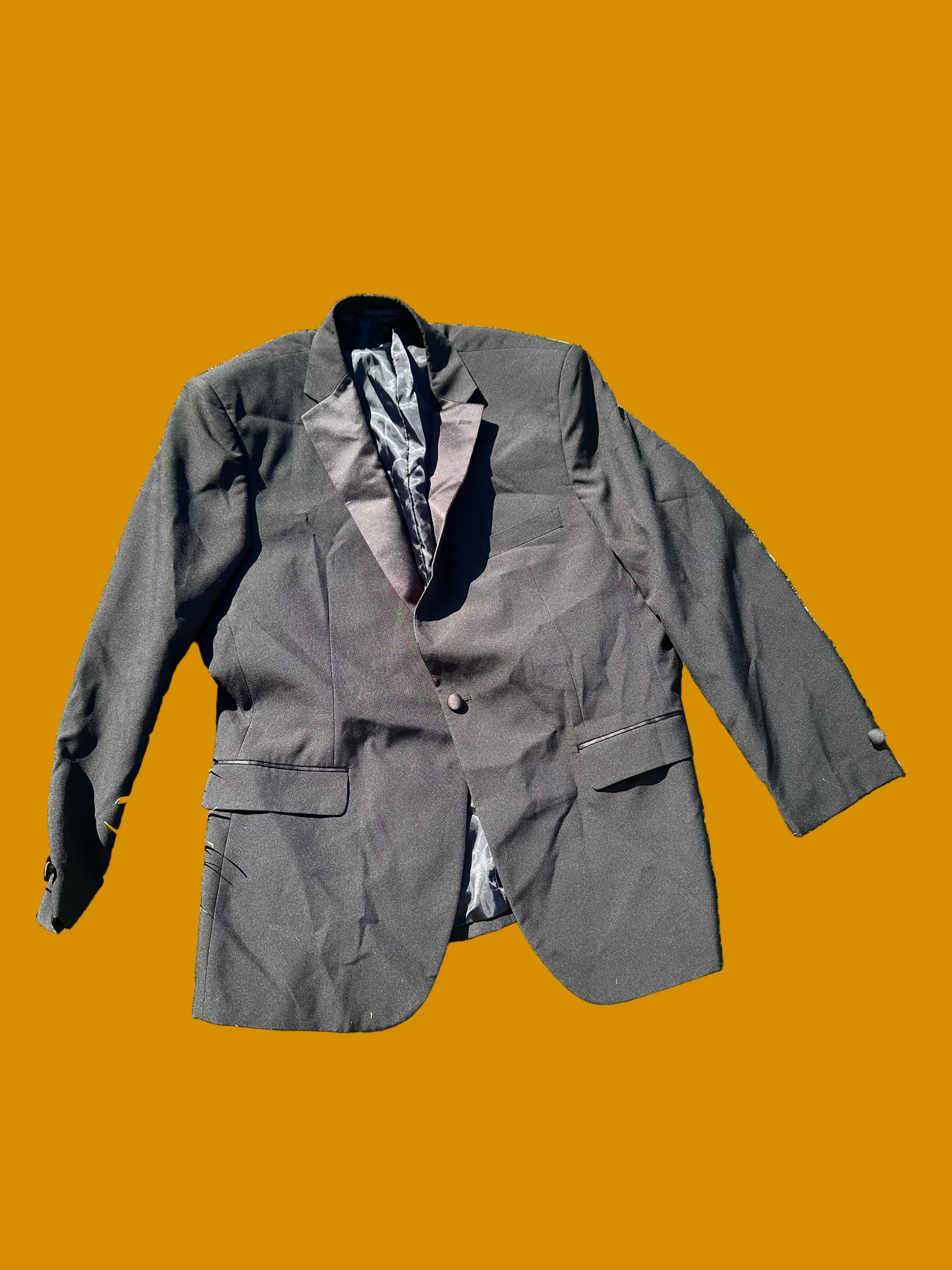 HOUSE: Dr. James Wilson's HERO Black Tuxedo Sport Jacket (44R)