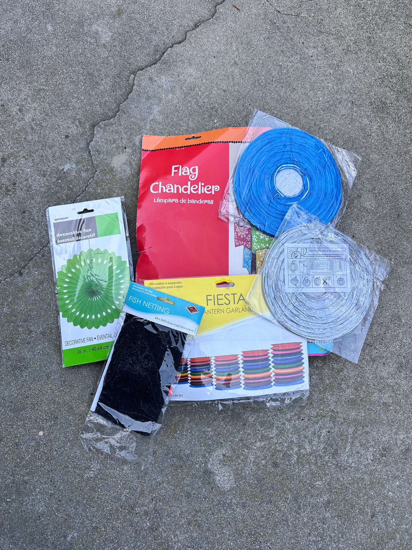 SILICON VALLEY: Richard and Team Final Season and Pied Piper Luau office Party Supplies