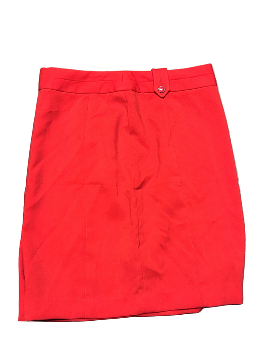 PARKS AND RECREATION: Leslie Knope Banana Republic Red Skirt (4)