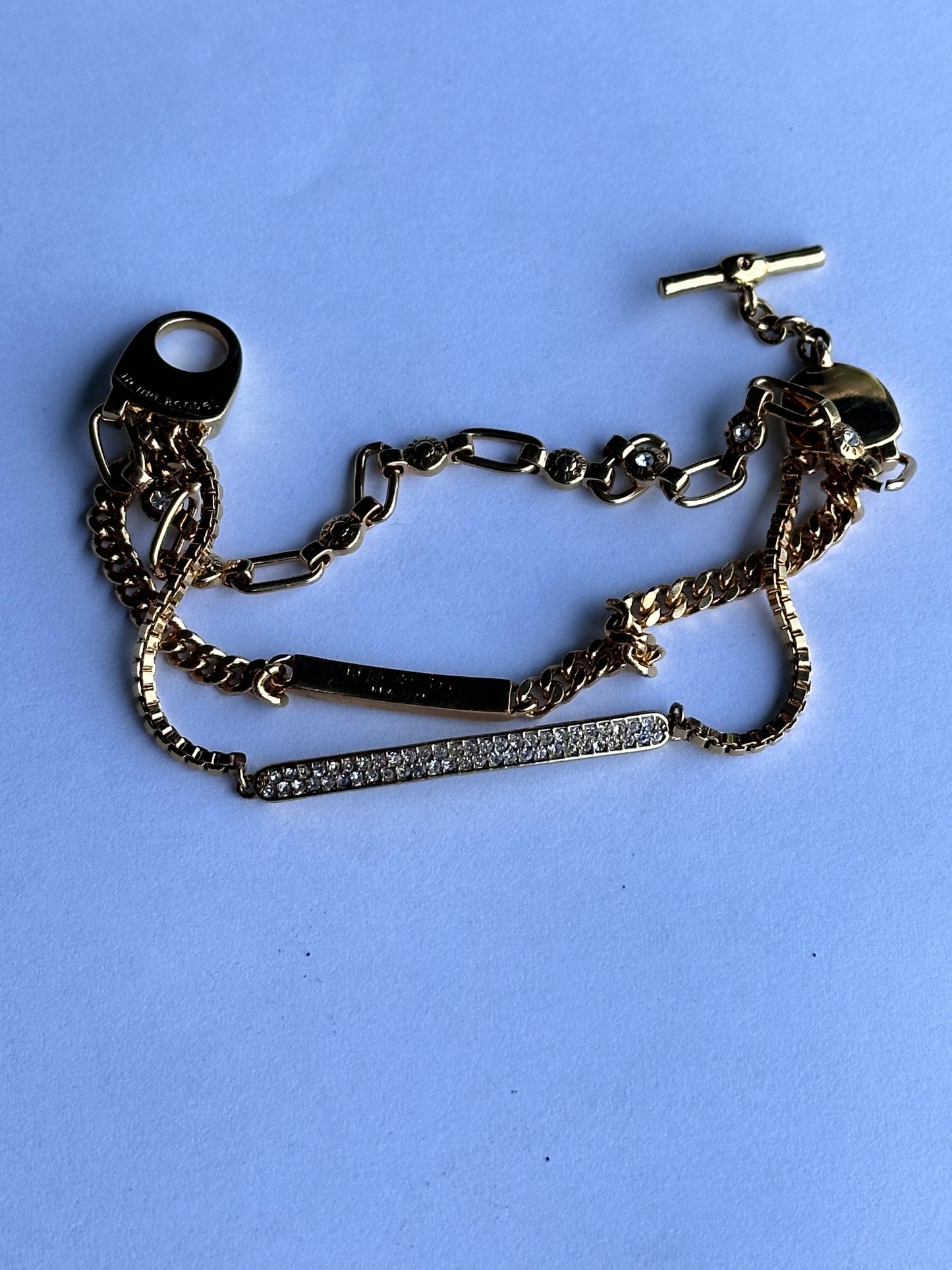 VEEP: Selina's HERO HENRI BENDLEL Gold Charm Bracelet