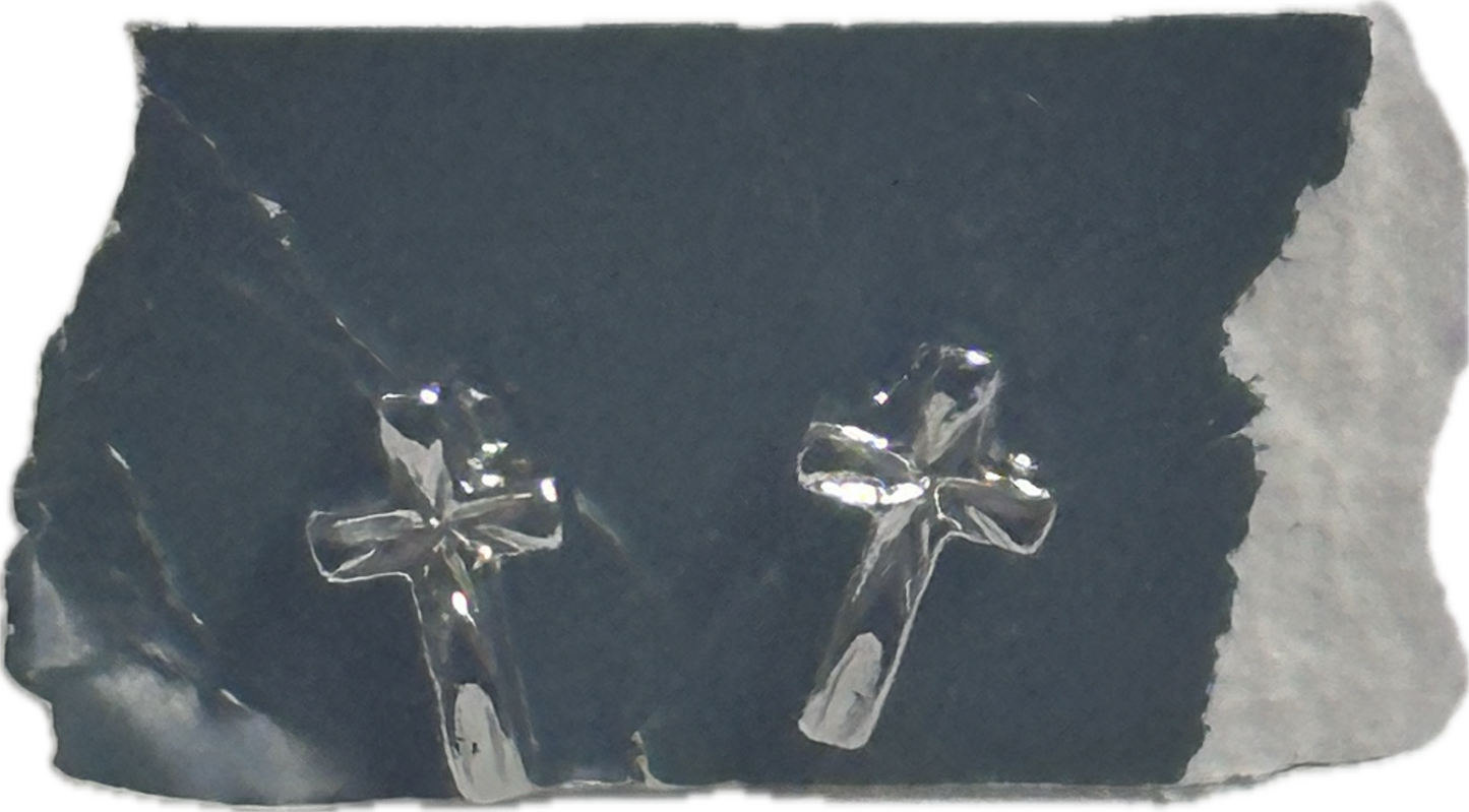 SONS OF ANARCHY: Gemma’s small Silver Cross Earrings