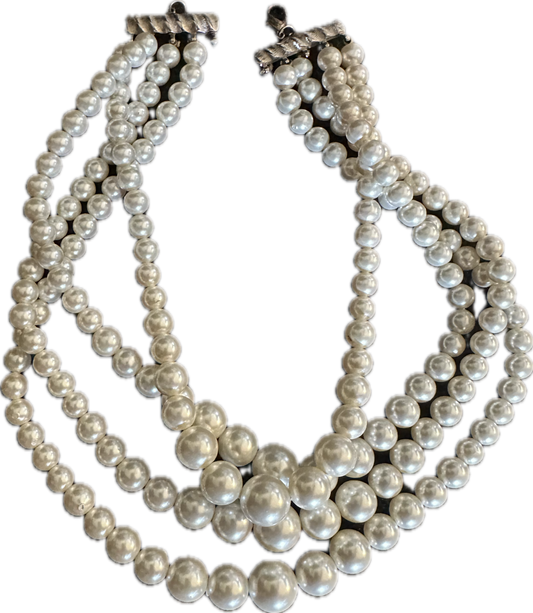 MAD MEN: Peggy’s Vintage Multi-layer Silver Pearl Necklace