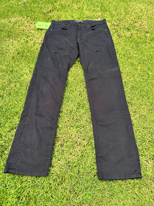 SHADES OF BLUE: Woz J Brand Black Denim Pants (34)